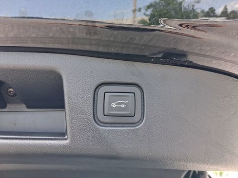 Used 2024 Honda Prologue Touring image 12