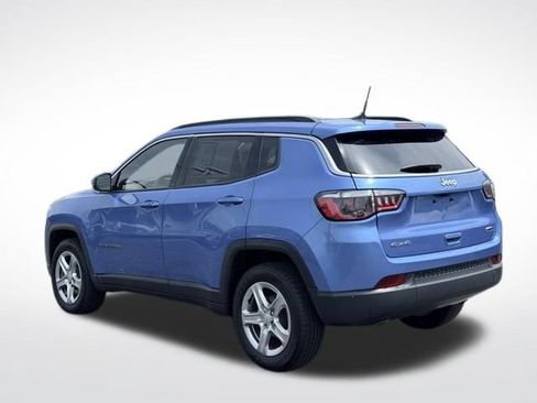 Used 2024 Jeep Compass Latitude AWD/4WD image 9
