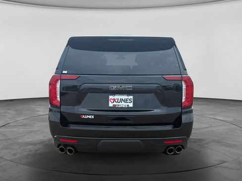 Used 2022 GMC Yukon XL Denali AWD/4WD image 8