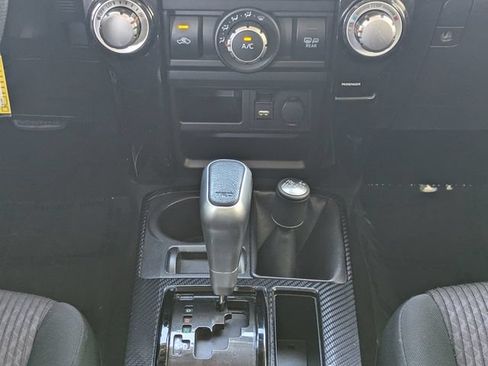Used 2020 Toyota 4Runner TRD Off-Road AWD/4WD image 22