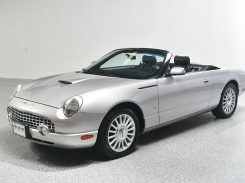 Used 2004 Ford Thunderbird RWD image 28