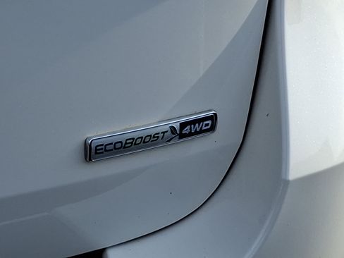 Used 2020 Ford Explorer Platinum w/ Premium Technology Package image 36