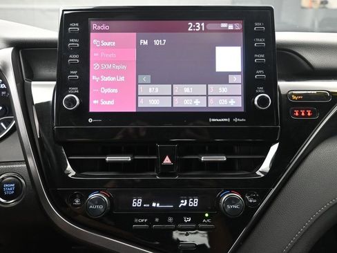Used 2023 Toyota Camry XLE image 11
