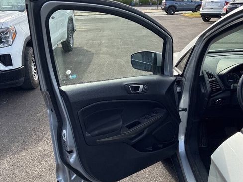 Used 2019 Ford EcoSport SE w/ SE Convenience Package FWD image 9