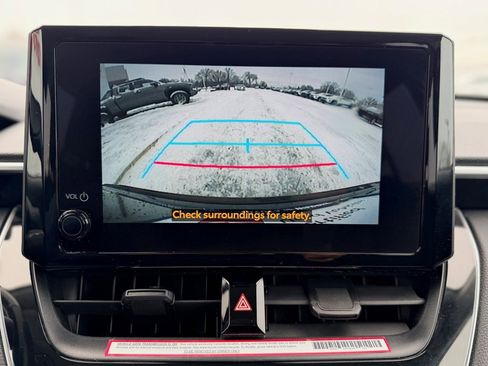 Used 2023 Toyota Corolla Cross LE image 16