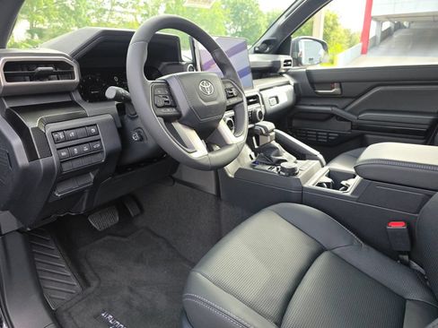 New 2026 Toyota 4Runner Limited AWD/4WD image 25