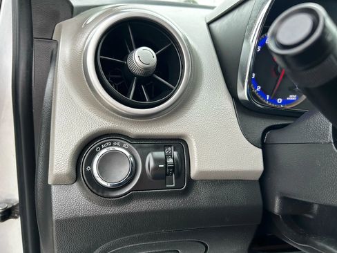 Used 2016 Chevrolet Trax LT w/ LT Convenience Package image 13