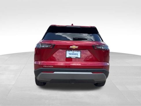 New 2026 Chevrolet Equinox LT image 4
