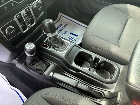 Used 2023 Jeep Wrangler Sport S image 24