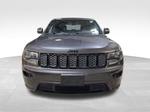 Certified 2020 Jeep Grand Cherokee Altitude image 10