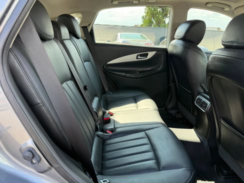 Used 2017 INFINITI QX50 AWD image 20
