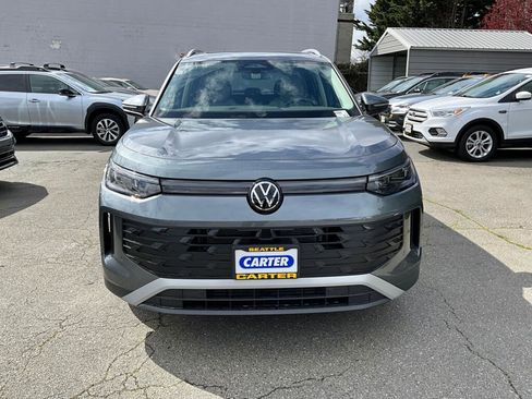 New 2026 Volkswagen Tiguan SE image 3