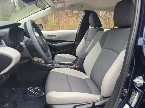 Used 2023 Toyota Corolla LE image 14