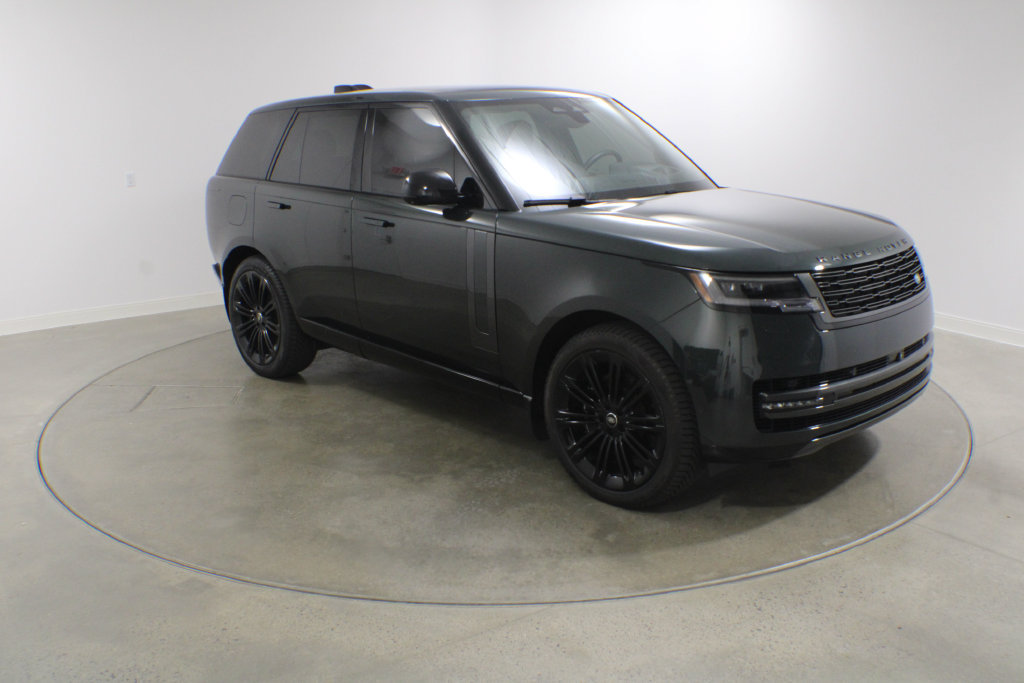 Certified 2025 Land Rover Range Rover SE AWD/4WD image 7