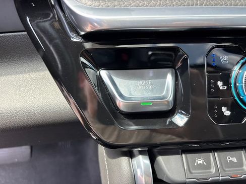 Used 2022 GMC Sierra 1500 Denali AWD/4WD image 18