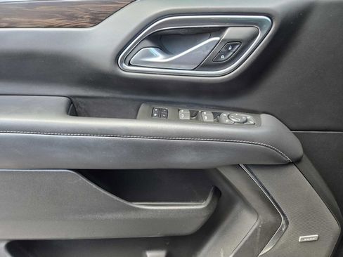 Certified 2022 Chevrolet Tahoe LT w/ Luxury Package AWD/4WD image 21
