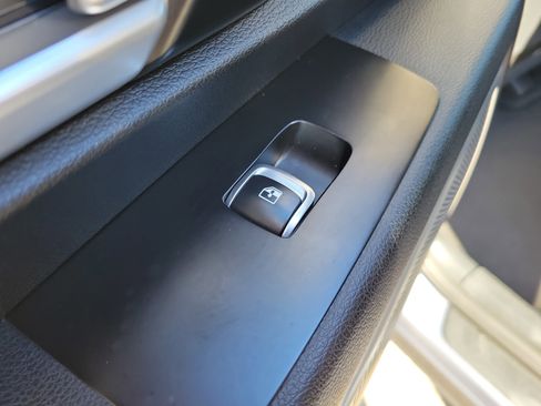 Used 2020 Kia Telluride S image 26