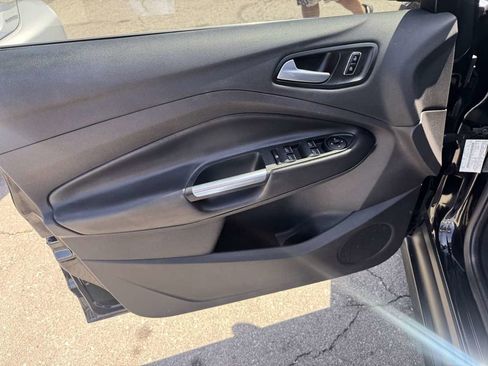 Used 2016 Ford C-MAX Energi SEL w/ Equipment Group 301A image 9