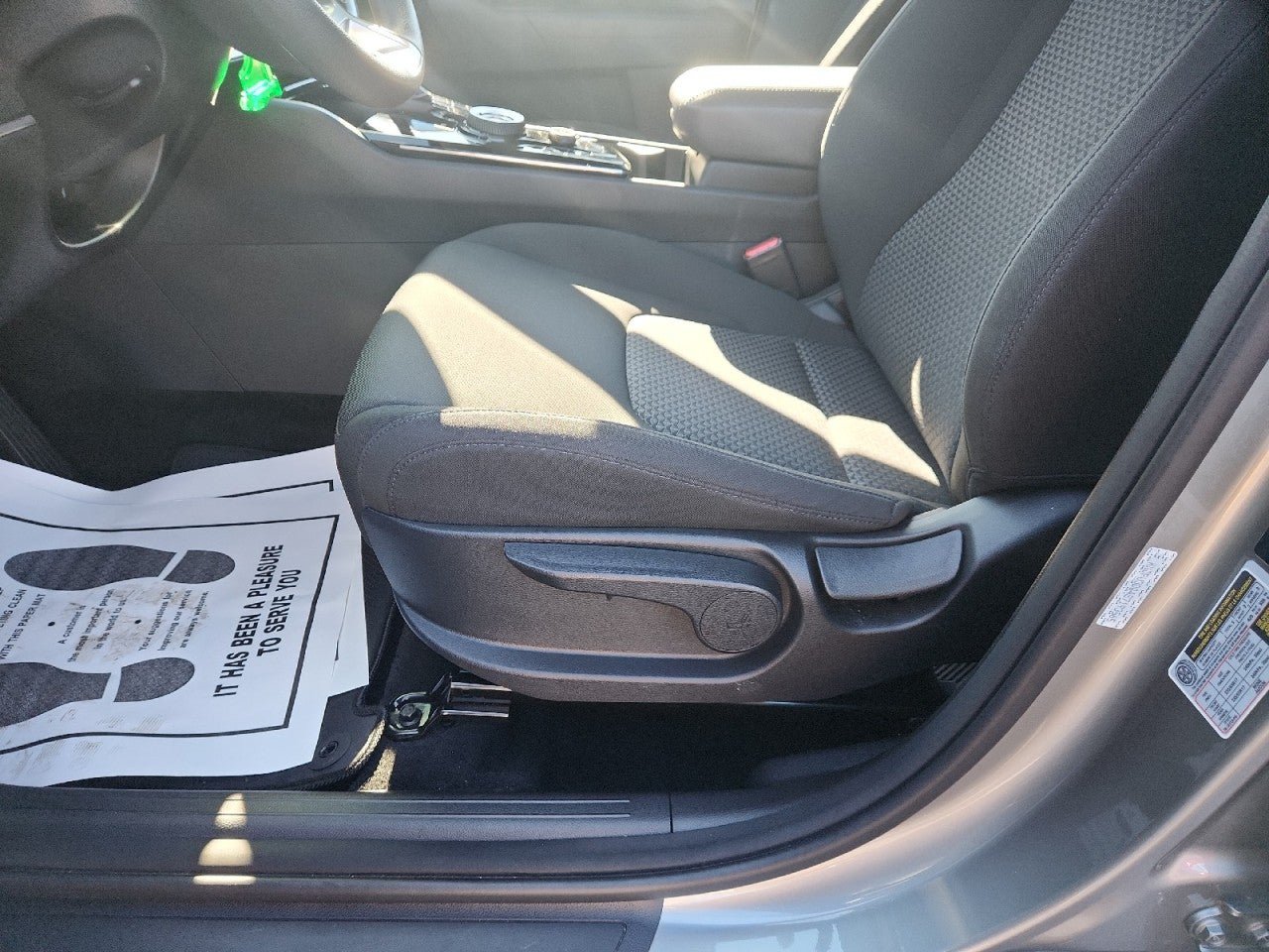 Certified 2025 Kia Sportage LX FWD image 14
