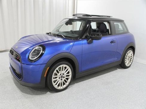 Certified 2025 MINI Cooper S image 3