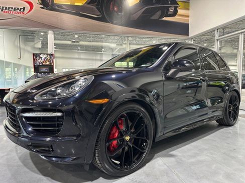 Used 2014 Porsche Cayenne GTS AWD/4WD image 16