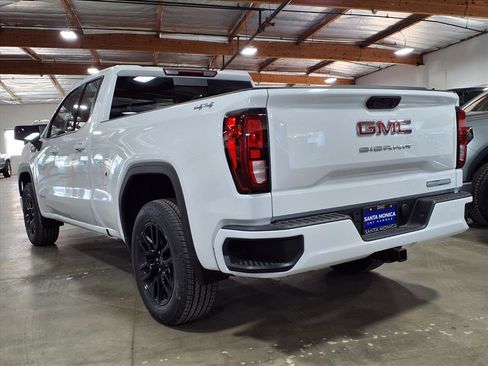 New 2026 GMC Sierra 1500 Elevation w/ Preferred Package image 8