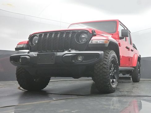 Used 2021 Jeep Gladiator Sport AWD/4WD image 44