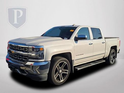 Used 2017 Chevrolet Silverado 1500 LTZ AWD/4WD image 14