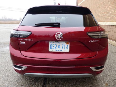 Used 2023 Buick Envision Avenir image 8