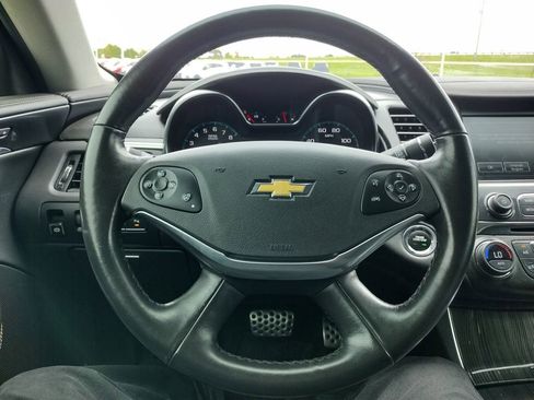 Used 2018 Chevrolet Impala Premier FWD image 4