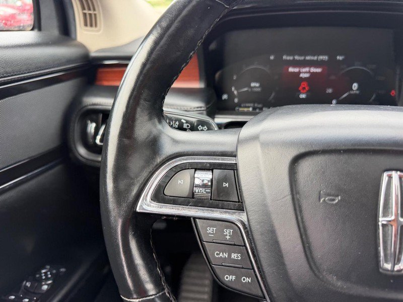 Used 2022 Lincoln Nautilus Reserve AWD/4WD image 14