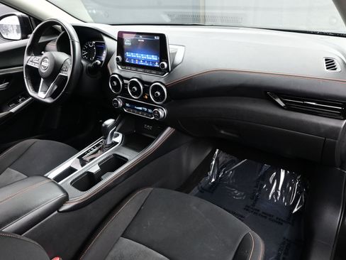 Used 2022 Nissan Sentra SR w/ Midnight Edition image 14