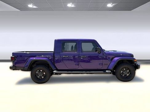 New 2026 Jeep Gladiator Sport AWD/4WD image 8