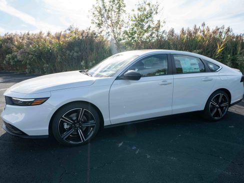 New 2025 Honda Accord Sport image 3