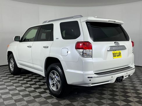 Used 2012 Toyota 4Runner SR5 w/ Convenience Pkg image 8
