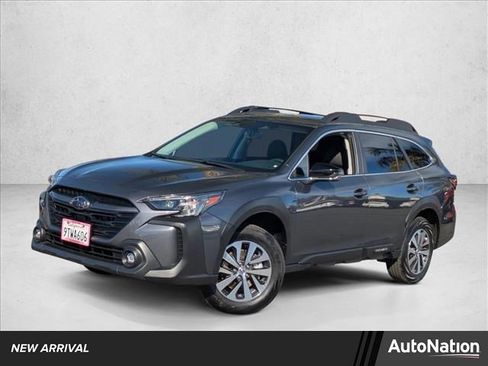 Certified 2025 Subaru Outback Premium image 1