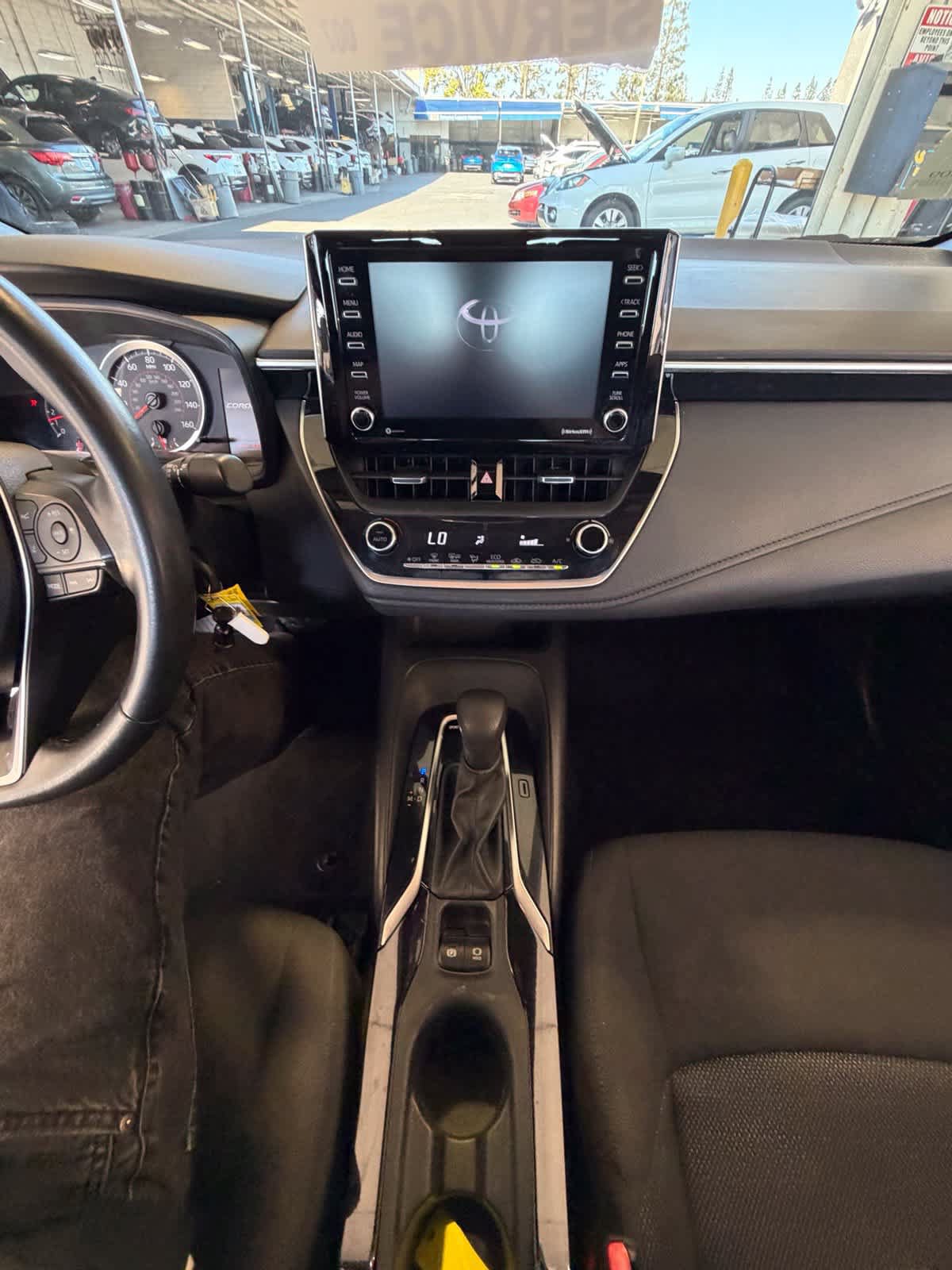 Used 2021 Toyota Corolla SE w/ Carpet Mat Package (TMS) FWD image 21