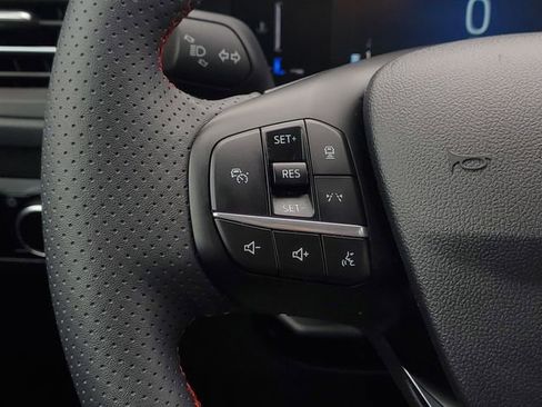 Certified 2024 Ford Escape ST-Line w/ Tech Pack #1 image 17