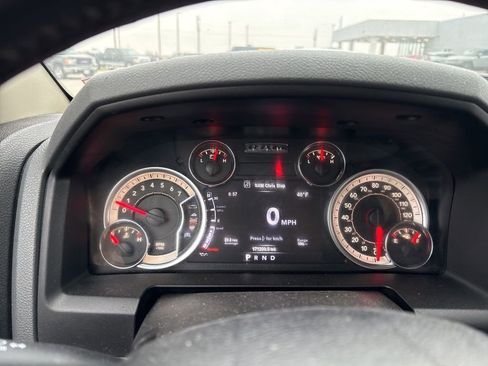 Used 2019 RAM 1500 Classic SLT w/ Luxury Group image 39