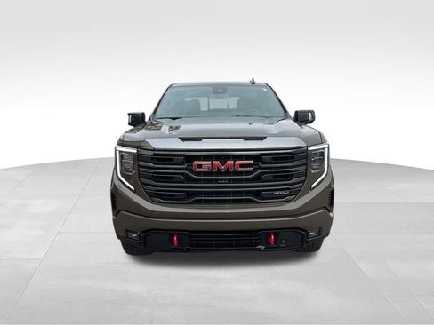 Used 2023 GMC Sierra 1500 AT4 w/ AT4 Preferred Package image 9