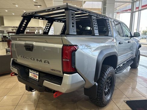 New 2025 Toyota Tacoma TRD Off-Road image 2