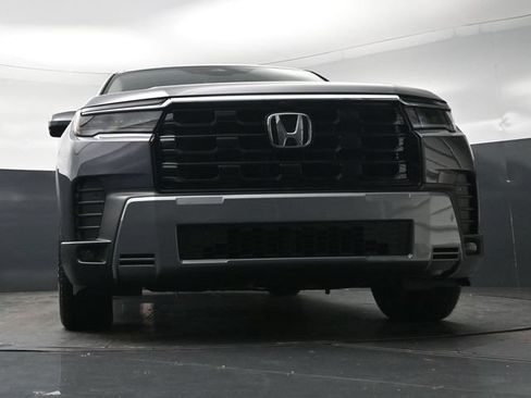 Certified 2026 Honda Pilot Touring image 32