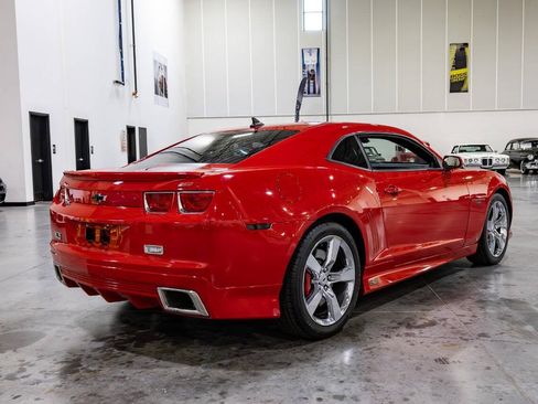 Used 2010 Chevrolet Camaro SS w/ RS Package RWD image 5
