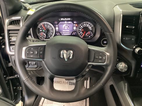 Used 2024 RAM 1500 Laramie AWD/4WD image 19