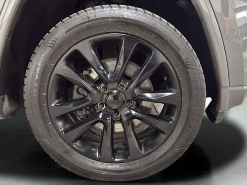 Used 2021 Jeep Grand Cherokee Altitude AWD/4WD image 38