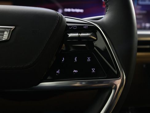 Used 2025 Cadillac Escalade IQ Sport 2 image 23