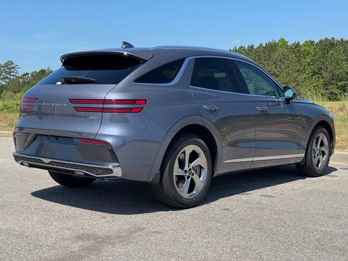 New 2026 Genesis GV70 2.5T Advanced image 13