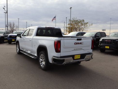 Used 2021 GMC Sierra 1500 SLT w/ SLT Premium Package image 5