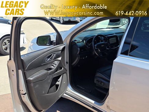 Used 2018 Chevrolet Traverse Premier AWD/4WD image 52