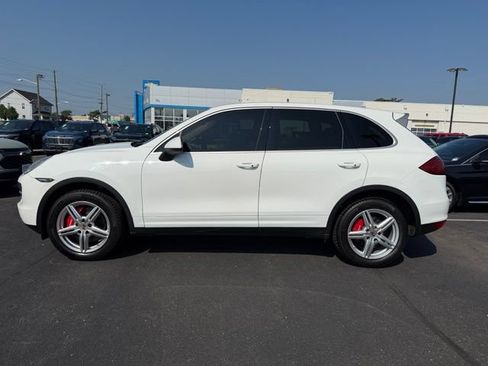 Used 2014 Porsche Cayenne AWD/4WD image 4